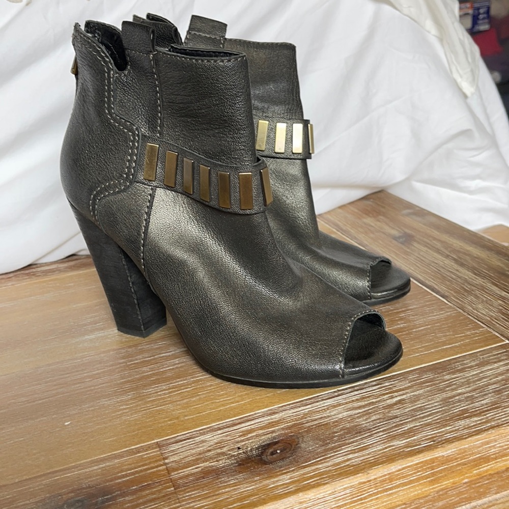 Guess open toe booties